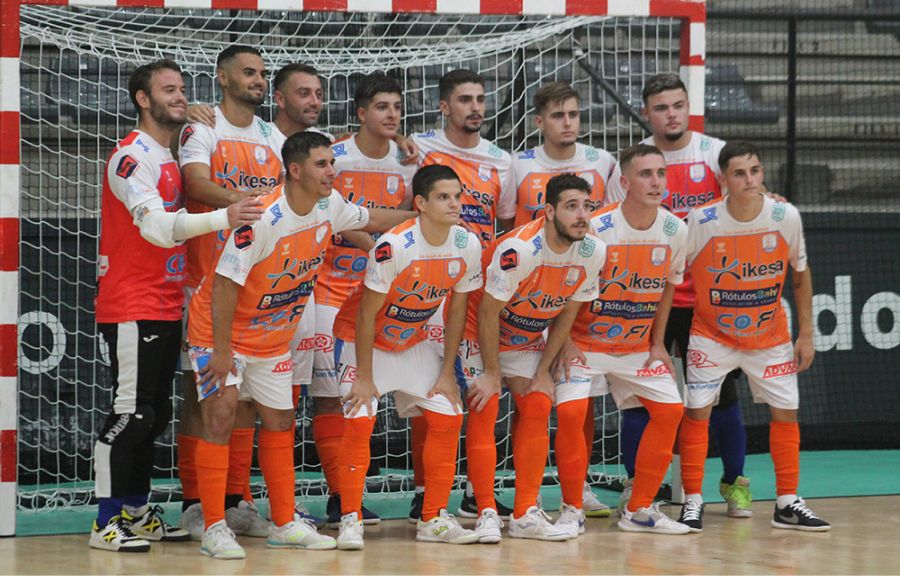El Isleño FS, con los doce jugadores que utilizó ante el Virgili. 