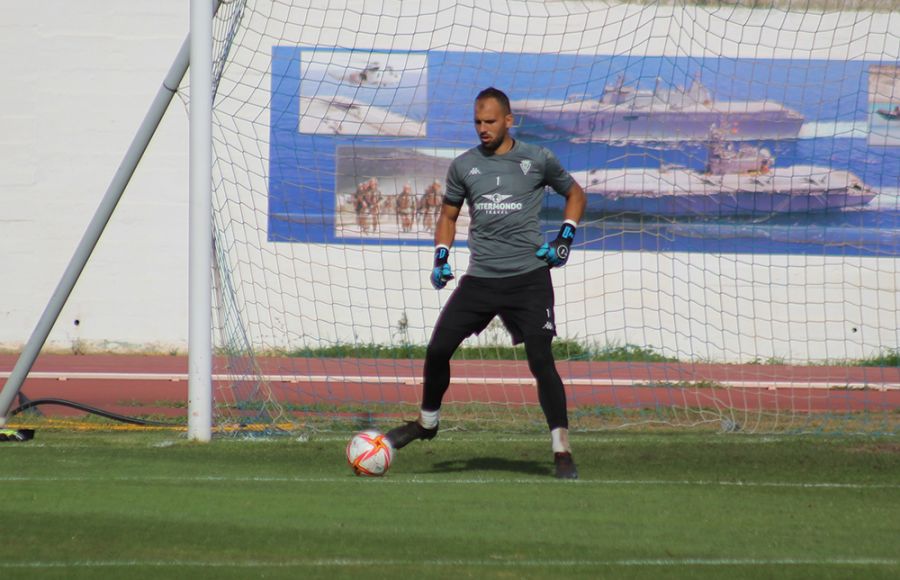 José Perales, en un entrenamiento en la Junta de Deportes. 