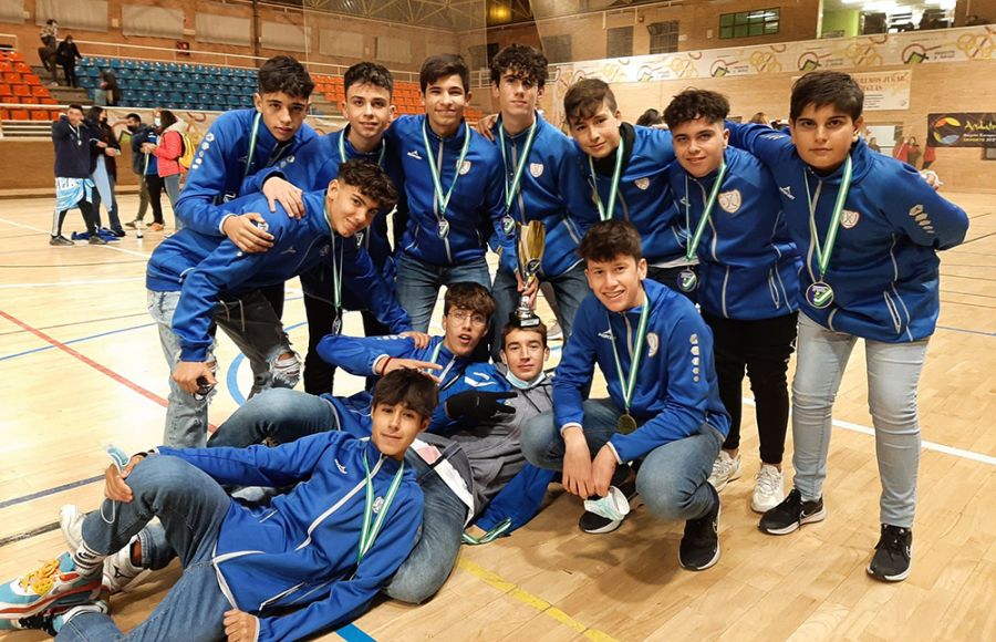 Los cadetes del CH San Fernando hicieron un torneo espectacular que les dio el título. 