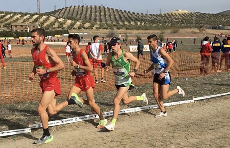 Luis Figueroa, con camiseta verde, durante el Campeonato de España en Jaén. 