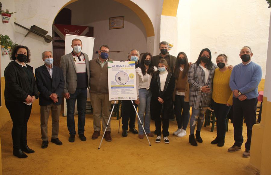 La presentación tuvo lugar en la plaza de toros, escenario del evento el sábado 23 de abril.