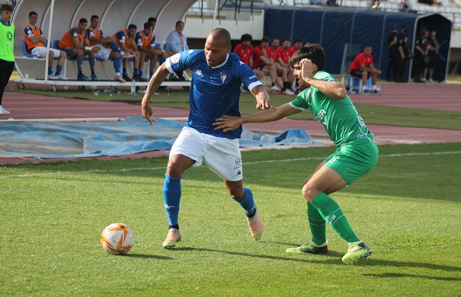 Biabiany prefiere aparcar ahora el asunto de su renovación. 