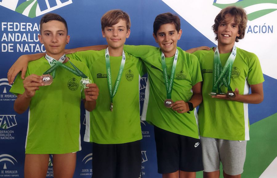 Los cuatro medallistas del CN San Fernando en la cita de Torremolinos. 