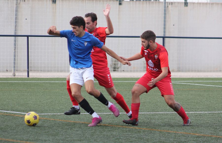 Diego Doblado marcó el gol que le dio un punto al filial en Rota. 