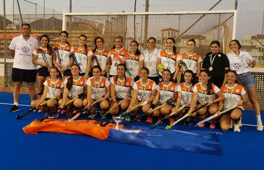 Las cadetes del CH San Fernando afrontan el sector como campeonas de Andalucía.