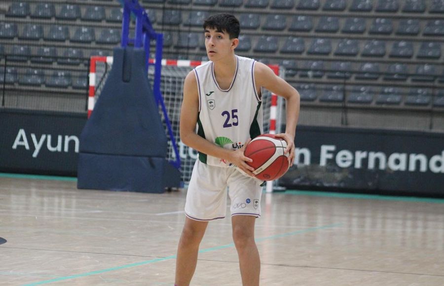 Javier Ortega cumple su segunda temporada en el Unicaja. 