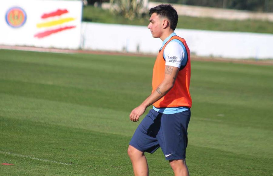 Álex Lozano entrenó por vez primera con el San Fernando CD. 