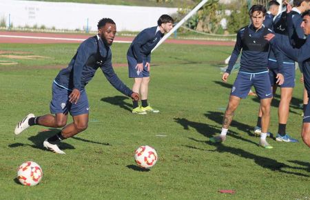 Lass Bangoura, en un entrenamiento en la Junta de Deportes.