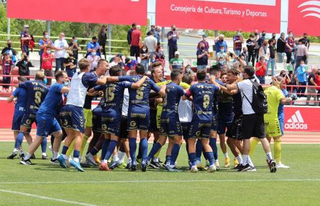 Los jugadores del UCAM celebran el pase a la final. 