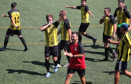 Javi Muñoz, reciente padre, le dedicó el gol a su pareja.