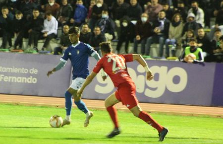 Calderón se perfila como titular este domingo ante el Sabadell. 