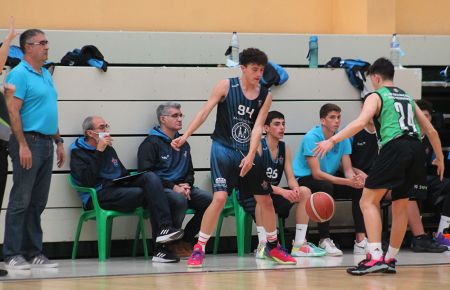 El Cimbis cadete debuta este martes con el Fundación CB Granada. 