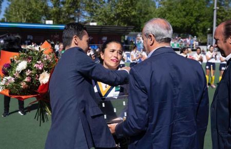 Rocío Gutiérrez, emocionada durante el homenaje que le realizó el Club de Campo el pasado sábado en la Final Four de la Liga Iberdrola. 