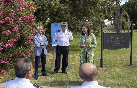 La alcaldesa Patricia Cavada presidió la presentación del Memorial junto al coronel de la Junta de Deportes y el presidente del club Carmona Páez.