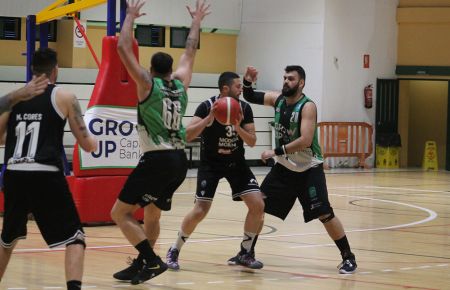 Iago Paz y Pepe Ruiz fueron dos pilares en el juego interior. 