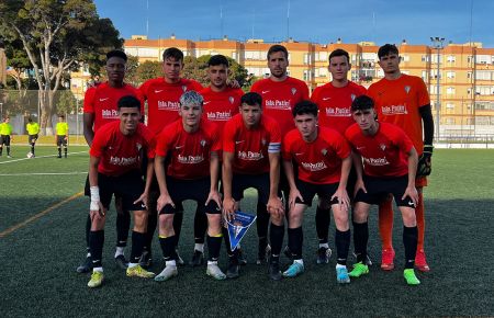 El once inicial que presentó el filial azulino ante el St. Josephs. 