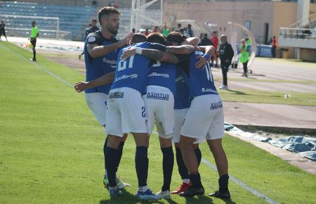 El SFCD quiere celebrar otro triunfo ante su afición. 