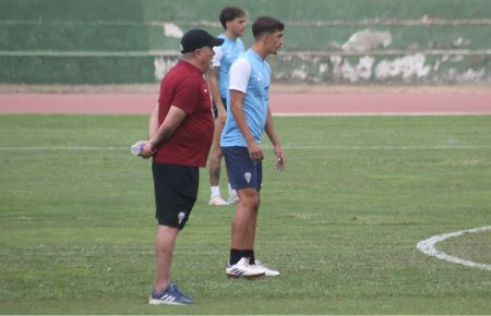 Antonio Iriondo y el canterano Vidal, que podría ser titular. 