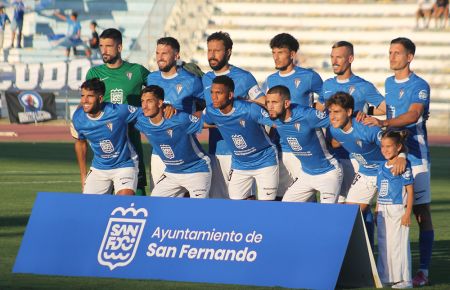 El once inicial del San Fernando CD ante el Águilas.