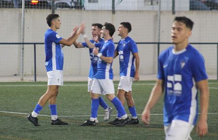 El San Fernando CD 'B', que tenía previsto jugar el sábado ante el líder en Palma del Río, lo hará finalmente el domingo. 