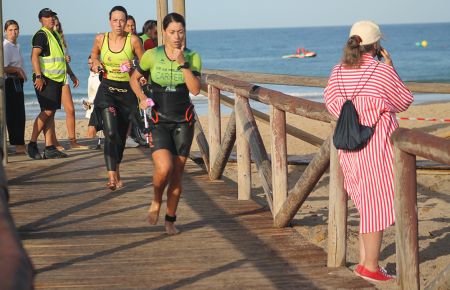 Galería con 98 fotos del Triatlón 'Ciudad de San Fernando' y la entrega de trofeos al completo