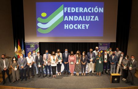 Galería con 58 fotos de la Gala de la Andaluza y de la Copa Ibérica de hockey